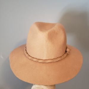 Wool wide brim fedora